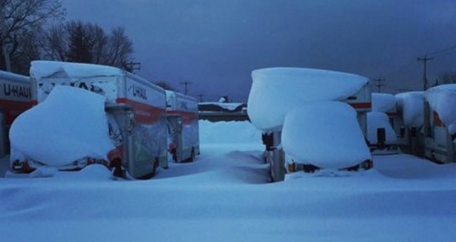 uhaul's tweet photo. You'll stay warm for your #wintermove when you hire @movinghelp! https://t.co/DfUacaKaz9 https://t.co/YBQt6GJPwE