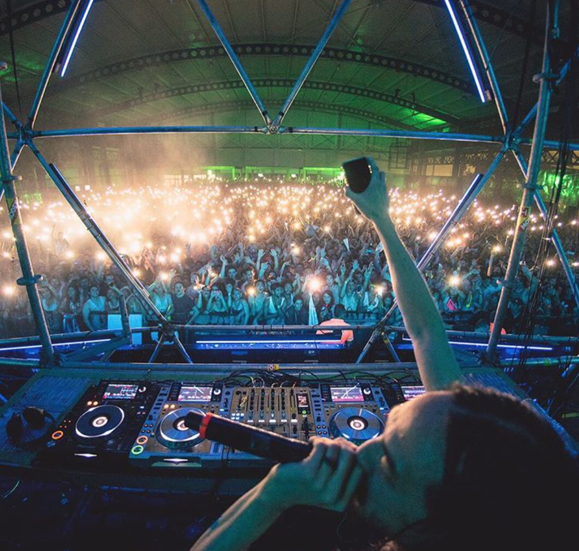 🕯 https://t.co/9LZmZbgFL9