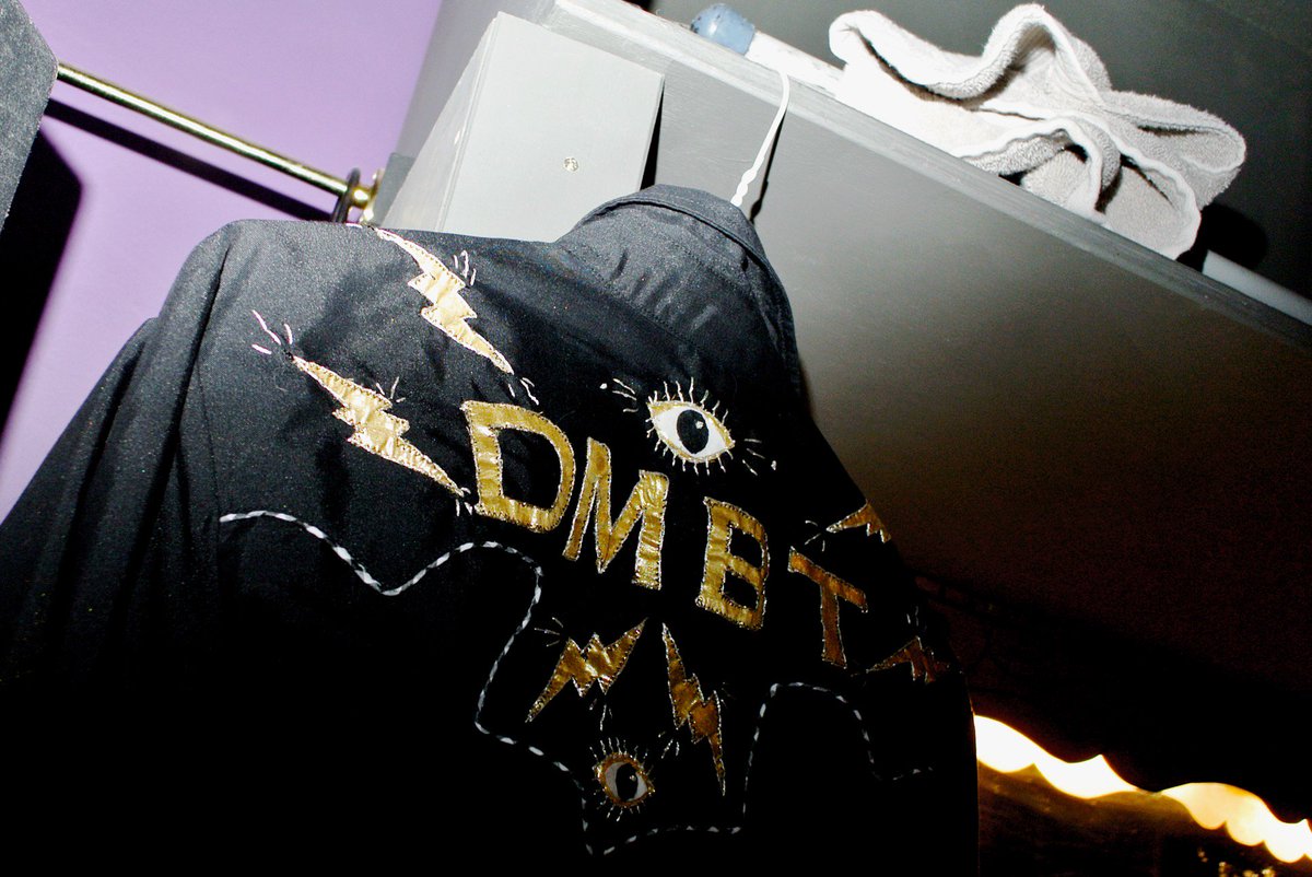 __JimEyre__'s tweet photo. that shirt. @DoMeBadThings at the @thelexington #DMBT https://t.co/KBCcuFiwDv