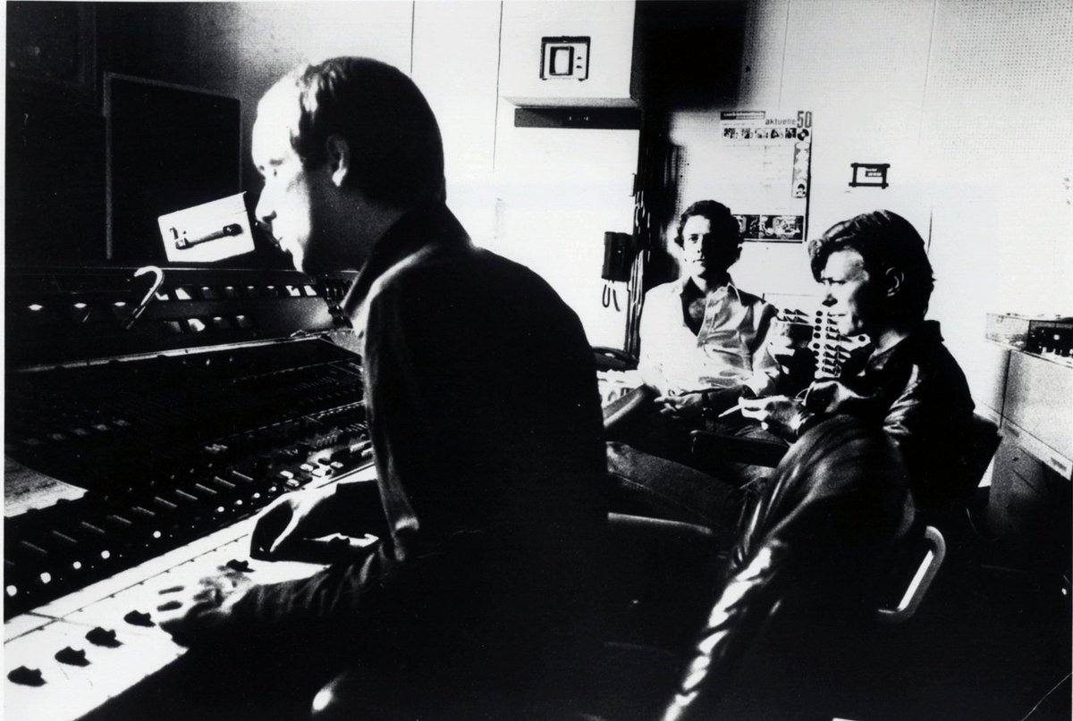 ElectronicMagUK tweet picture