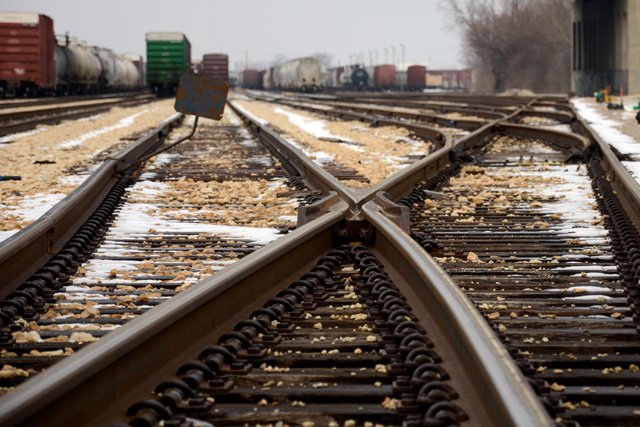 TransportTopics's tweet photo. Rail traffic is saying something worrying about the US economy https://t.co/larg5geHsr https://t.co/EOPxW5gUDz
