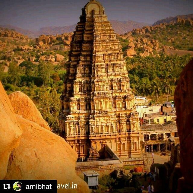 #Repost @amibhat with @repostapp
・・・ #Virupakshatemple in #hampi... One from my earlier tr… ift.tt/1ZnERRs