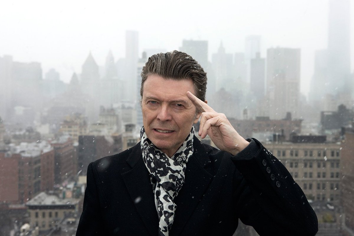 ExsWB's tweet photo. Rest in Peace Starman. We loved you so #RIPDavidBowie https://t.co/v1GAdLsjT2