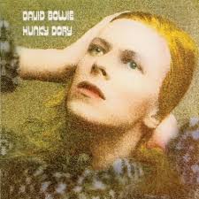 AngeliniSandra's tweet photo. Hunky Dory l'ho consumato, ascoltato quando ero felice e ci ho pianto su nei momenti tristi... DavidBowieRip https://t.co/JhNnC5ZEty