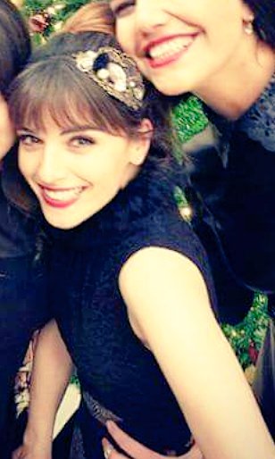 DercanliYesim's tweet photo. Kelebek çok özledik 💋💓 #sevtapozaltun https://t.co/ElYktpQwZY