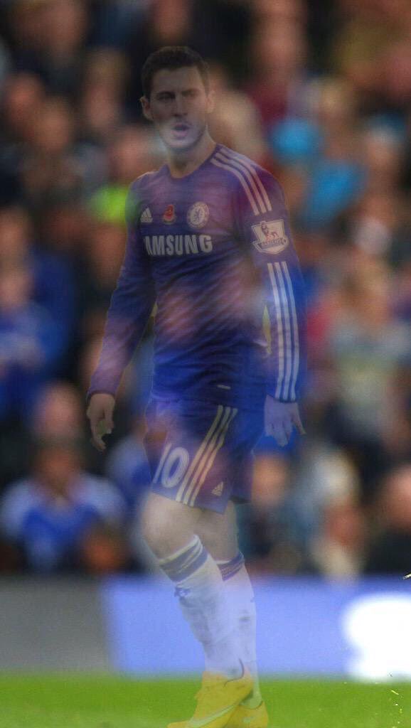itsmrzion's tweet photo. Lmao.. Damn! RT @PoolerMedia: Congratulations to Eden #Hazard: winner of #GhostOfTheYear! #BallondOr https://t.co/BHHA2nbxSB