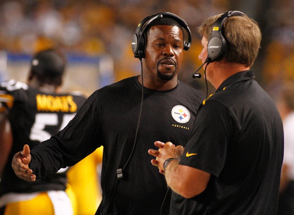 Forbes's tweet photo. Officials ignored this rule that enabled the Steelers to beat the Bengals https://t.co/2jqtysPDTg https://t.co/f1H0XEmIga