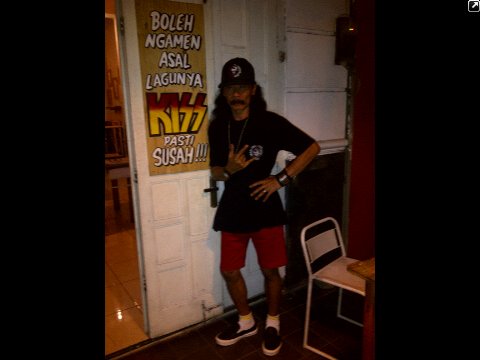 BHABHE_17's tweet photo. KISS....Mlipiiirrr !!!  (at@Just-Juice) https://t.co/SznVLt7cWP