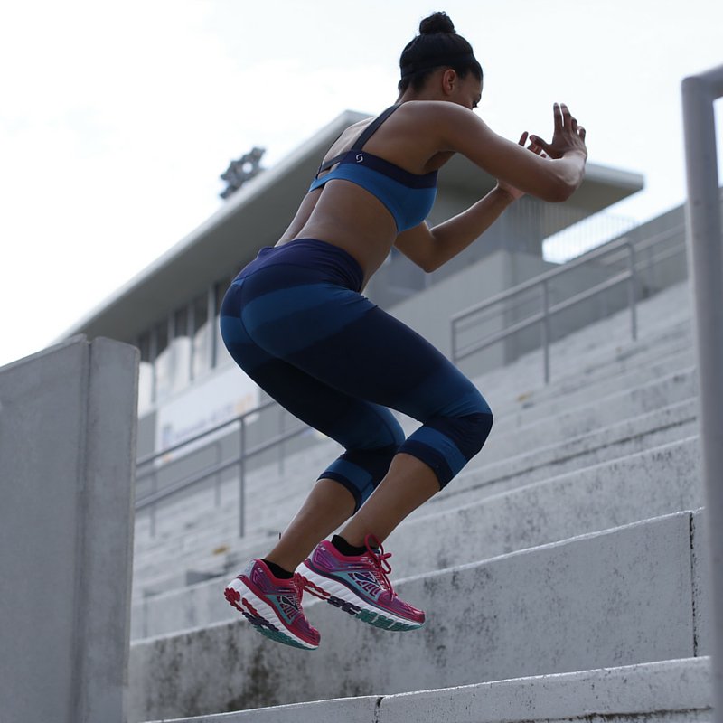 Supportive in the front, party in the back. #hotshot #brooksrunning brks.co/TWHotShot