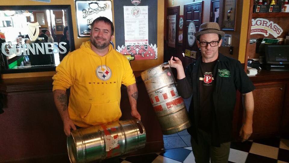therealtfm's tweet photo. First keg change on the coast  3 hours in. Who doesn't. love kegs and eggs.  @Yuengling_Beer  @irishcoastpub https://t.co/3O3FDyKXgI