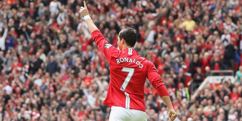 Bolanet's tweet photo. https://t.co/za5leY5QT2 - Ronaldo Dipaksa Kenakan No. 7 di MU https://t.co/x0xD3qsLaa