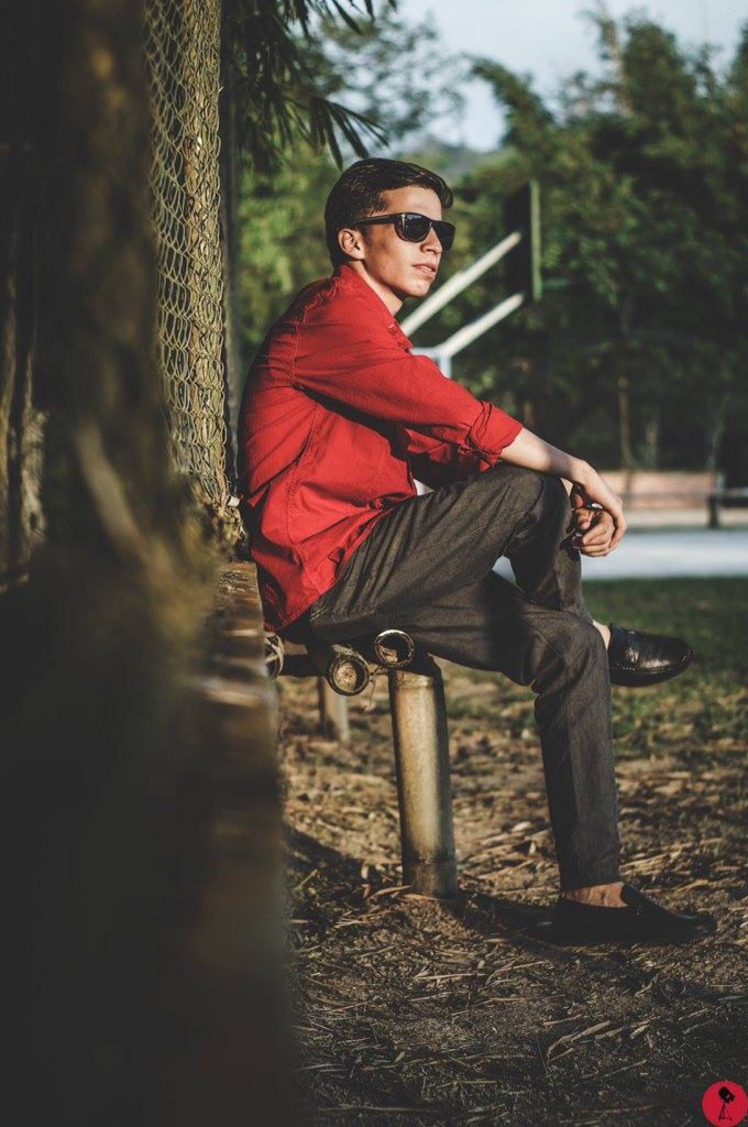 Madestudios4's tweet photo. Man's style
La sencillez es el camino más corto de hallar tu estilo...
#MADEStudios #photography #fashion #Man https://t.co/UGVyB0R0GF