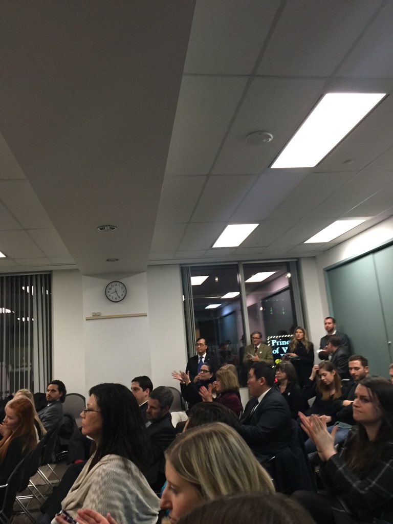 arilaskin's tweet image. Great to be talking tonight on behalf of @JagBadwal at the #TriSpa DSM