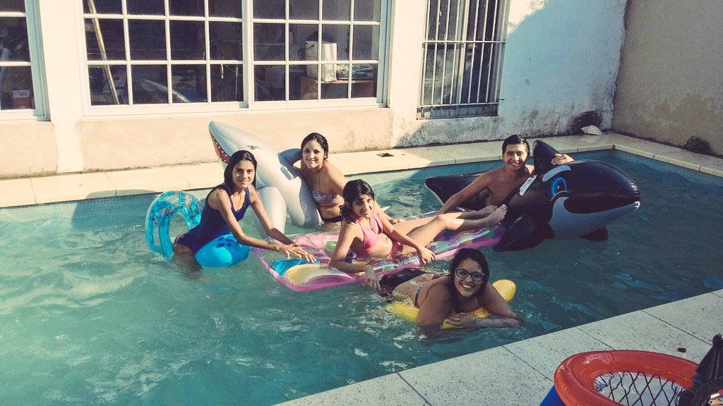 Picuyiito's tweet photo. #Familia.. Hermoso diia de pile :D https://t.co/ghJCHjw50e