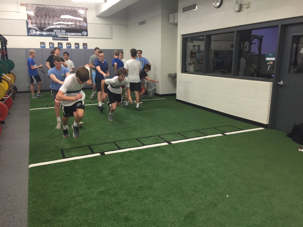 SMEbaseball's tweet photo. Speed and agility day. #GetSome #WeWorkHard #SMEStrong https://t.co/YYSlg2cNfd
