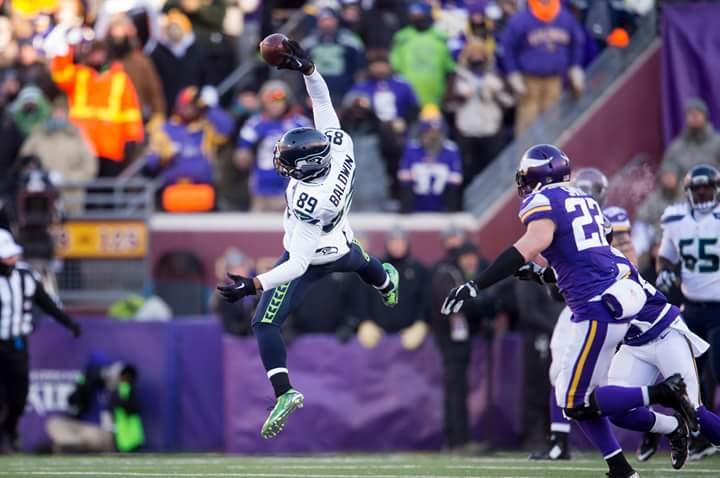hose_man24's tweet photo. So fresh, so clean. This is a bad man. #SoaringHawk https://t.co/UBp083BWZc
