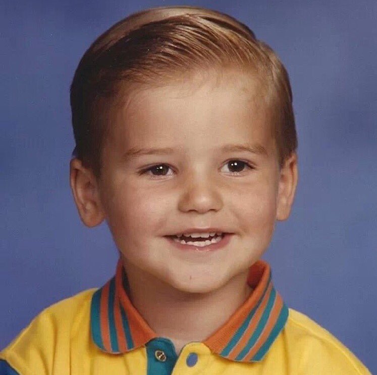 BetaThetaPiUCLA's tweet photo. Got a case of the Mondays?? Here's a picture of my friend #Jeff as a #baby! Ha ha! #Mondays #GarfieldHatesMondays https://t.co/ufZPW0DVj2