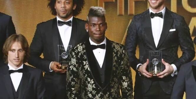usroissy77's tweet photo. Paul dans l équipe type FIFA 2015. 
Fiers de toi. #rls #ballondor15 #usroissy77 https://t.co/EVPJFQunqz