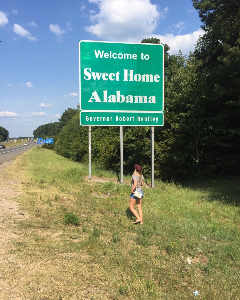 yodpooleraps's tweet photo. Huge game tonight ! Roll Tide !! #RollTide #BAMAvsCLEM https://t.co/XrzvBfM623