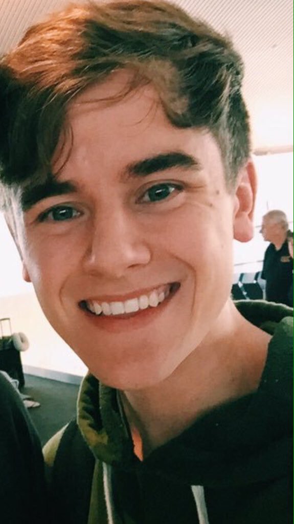 connordetails's tweet image. his face