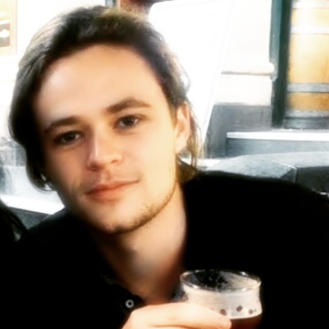 dailyharrisonbr's tweet photo. O nosso amor por ele só aumenta a cada dia. ♥ #HarrisonGilbertson #Gilbernatics https://t.co/0Qz904x2AZ