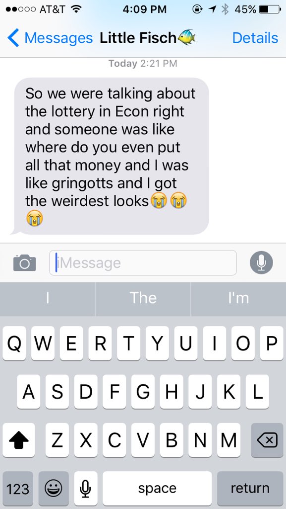 FischoutaWater's tweet photo. High school is a cruel, magic-less placeπβ‘οΈ #muggleprobz https://t.co/epZ1UkgCyk