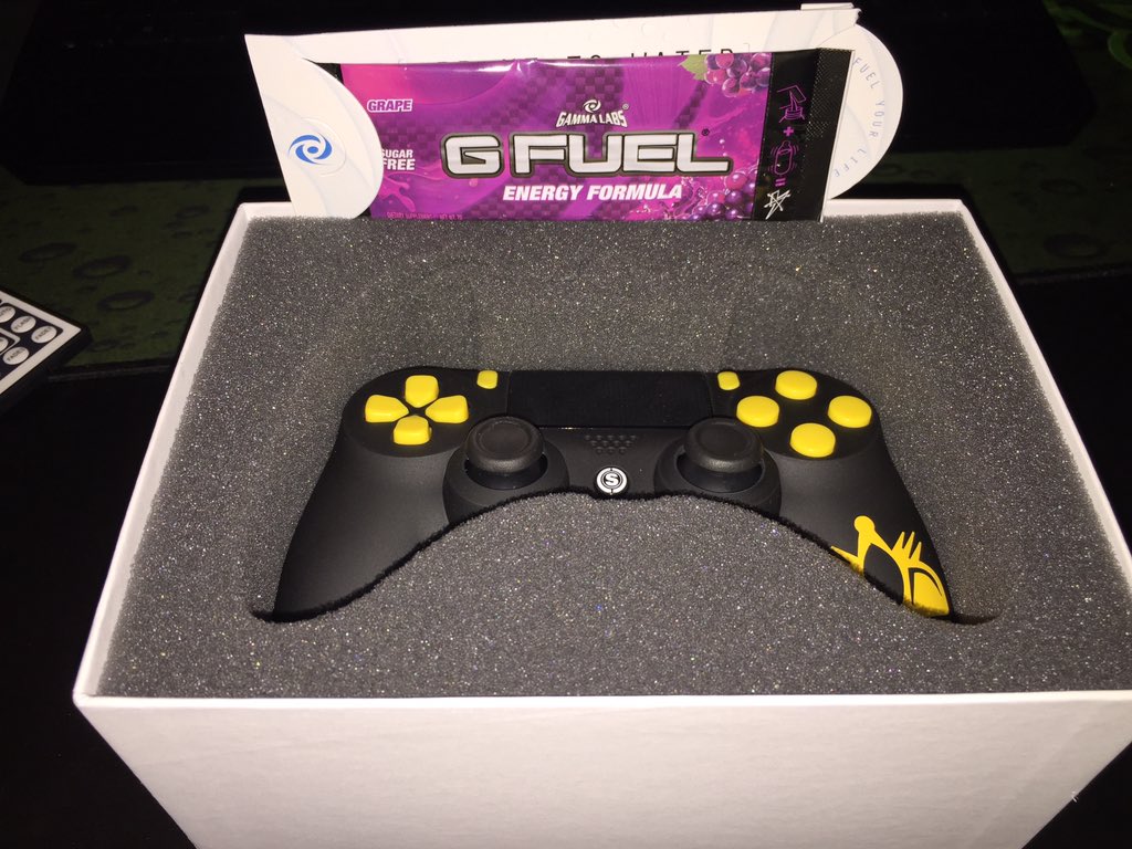 kern 🌒 tweet media