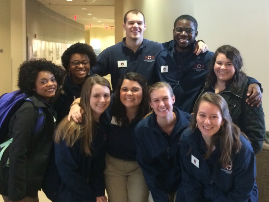 AuburnSOS's tweet photo. What a great crew to finish the year with!Thanks to the OLs pictured &amp; the rest of the '15-16 team! Outstanding job! https://t.co/O52moY03Eh