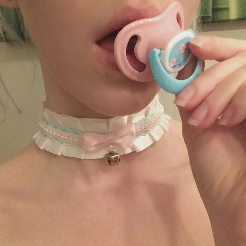 carrionwit's tweet image. For @NotABanshee.