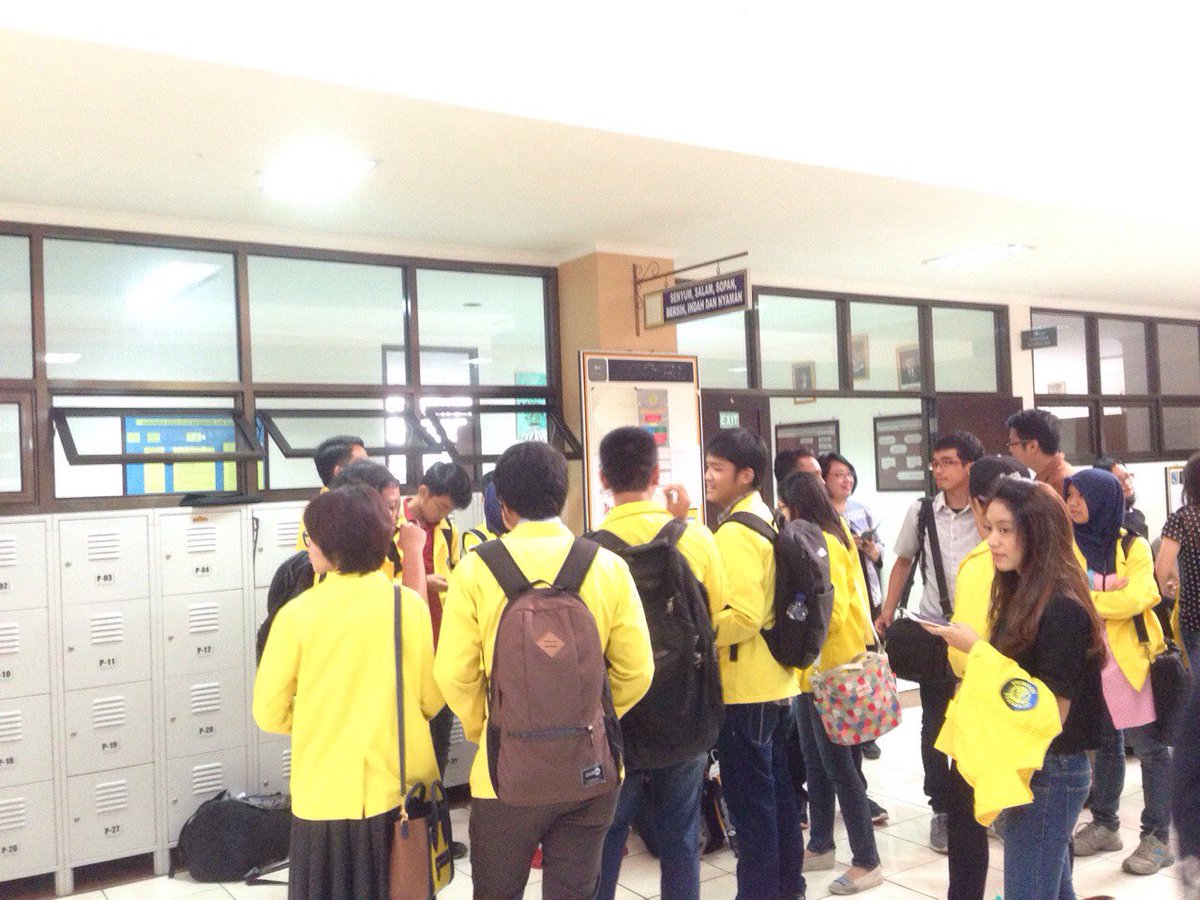 Wilujeng enjing!!

UrbanUI lagi di <a href="/smatarunabakti/">SMA Taruna Bakti</a> lhoo!! kayanya seru nih!

#KuningkanBandung