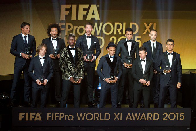 vaievem_futebol's tweet photo. Para vocês a seleção da Fifa em 2015. https://t.co/5p6cymLqCE