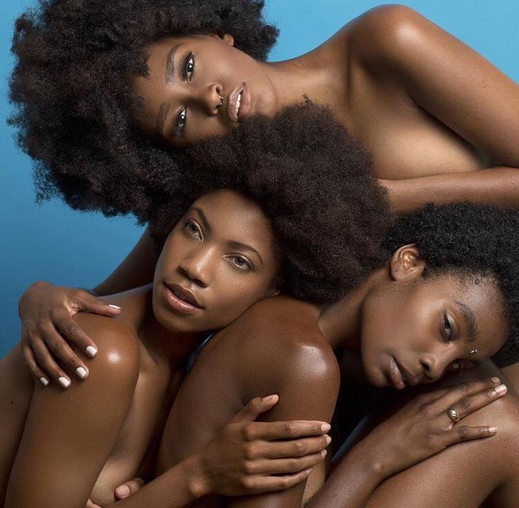BlackGirlsWinni's tweet photo. Melanin AF!!! 🍫🍫😍😍 https://t.co/rQqJsnmnVS