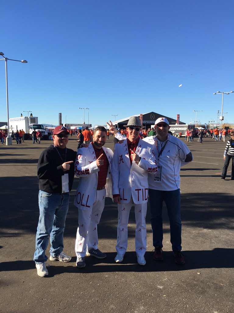 Rolling with the Tide, in Glendale, AZ
