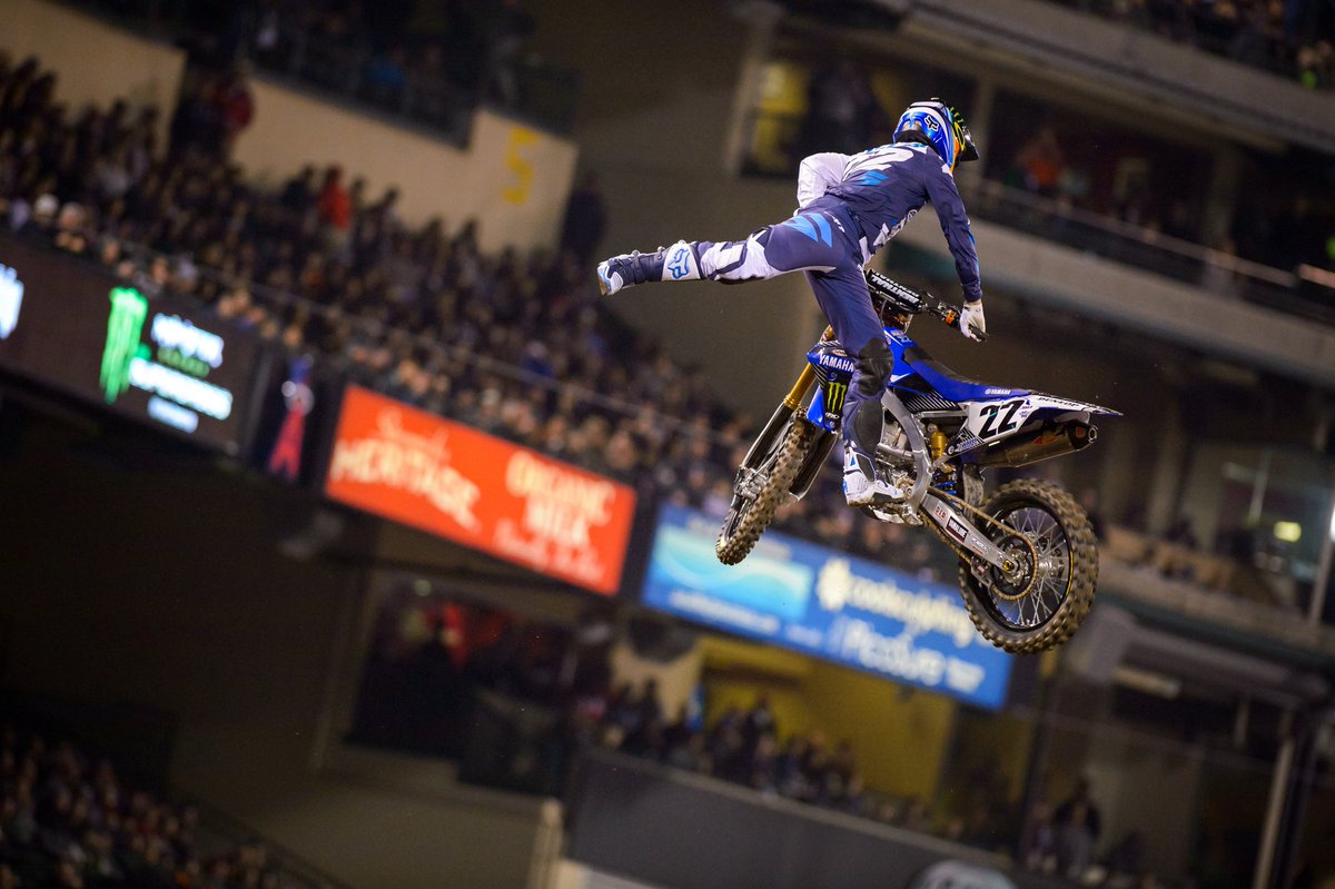 MonsterEnergy's tweet photo. "I think that all good things are worth fighting for!" Read @CRtwotwo's journey to 2016: https://t.co/h1J3M0KwnT https://t.co/syse5hhrXY