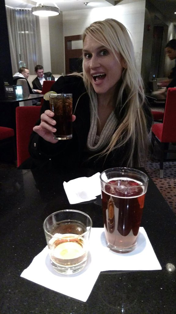 JessicaJaclin's tweet photo. @adahnert  you should be here. @ericc is drinking makers mark! https://t.co/x8kUHxAe3P