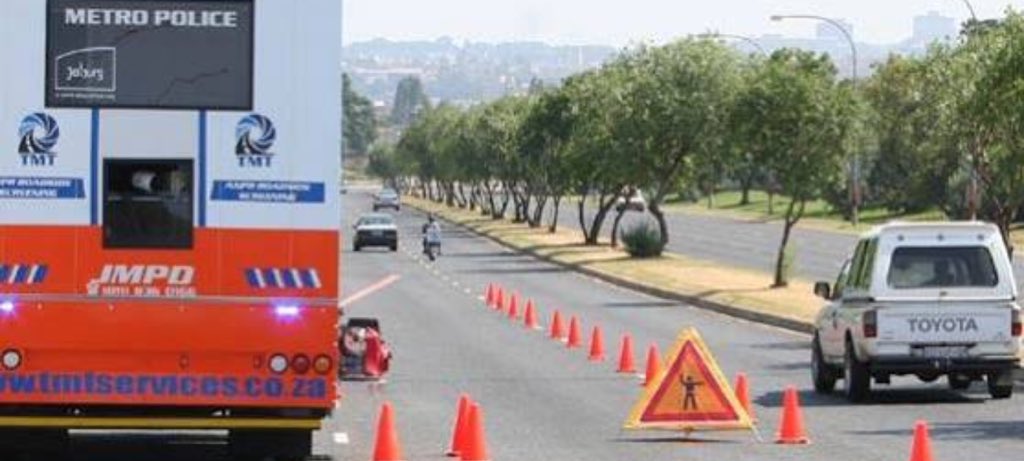 YusufOmarSA's tweet photo. Over 450,000 traffic fines were issued in the December holiday #RoadDeaths #FatalMoves https://t.co/U98mqqhyhg
