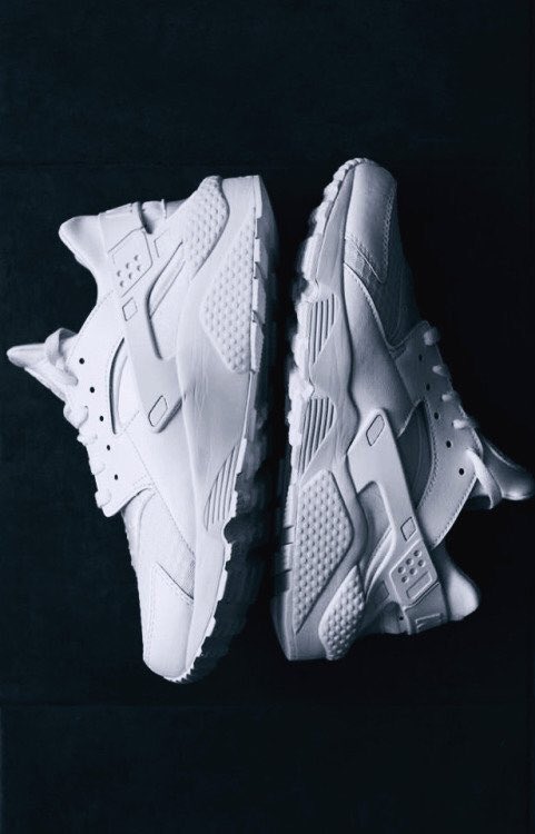 HotlineDontRing's tweet photo. ♥️Like if you like these All White Huaraches 😍😍♥️♥️

Use promo code: "KING13" for 10% off

https://t.co/I5dNjhYTa0 https://t.co/KhzVdfFjO5