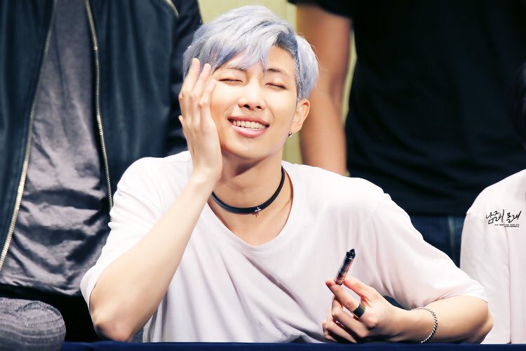 yiyan_markyien's tweet photo. #hmvolution https://t.co/Y4uApe4RIJ