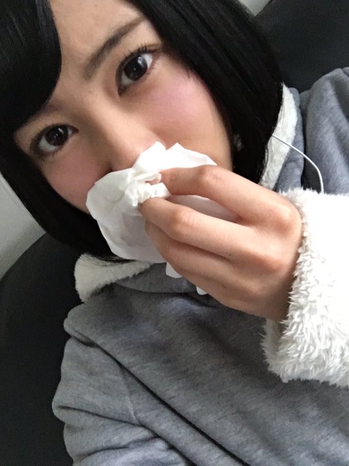 (鼻水)止まんないよぉ&hellip;っ！&larr;今日どうした https://t.co/YA2L4j5BZg