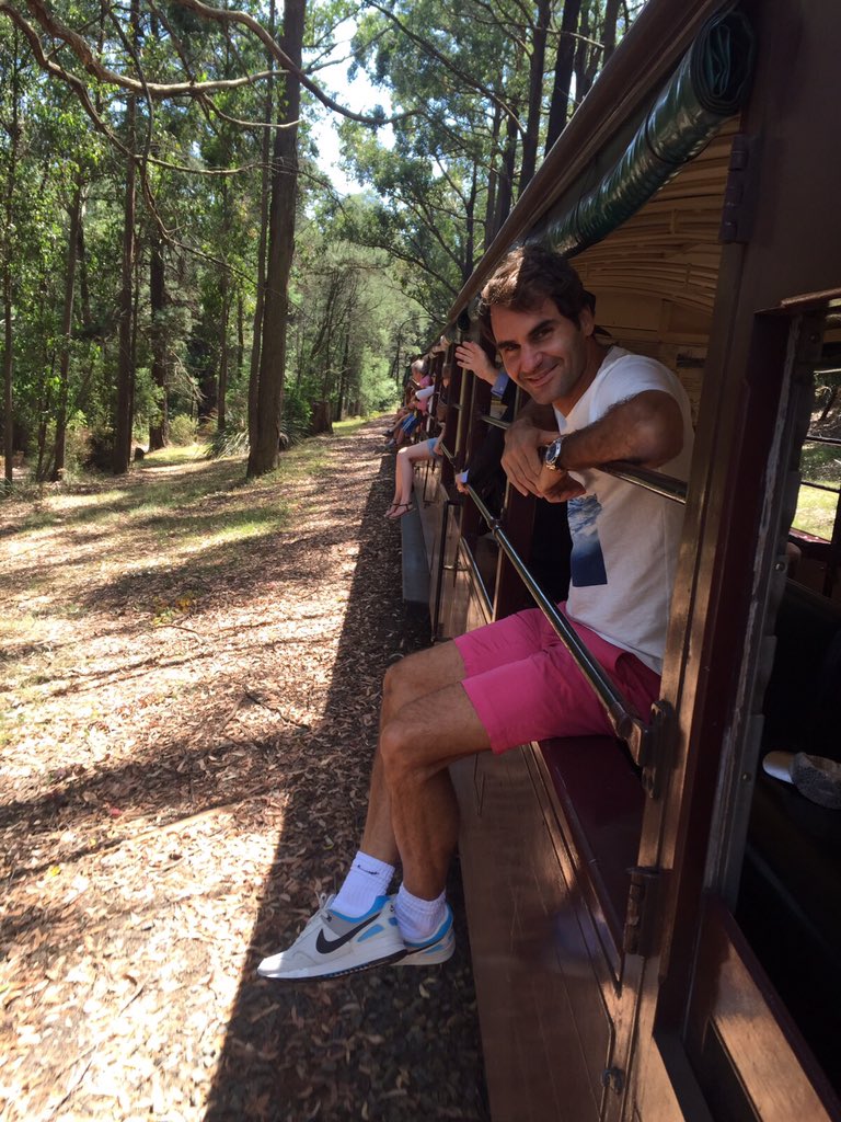 rogerfederer's tweet photo. On my way to Melbourne  🚂💨😀 https://t.co/yYpRh1zfPa