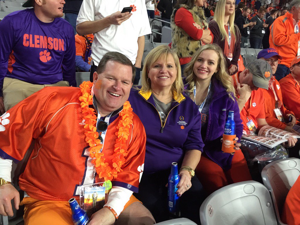 2ritter's tweet photo. #httr #mayorofpeninsula #clemson https://t.co/XL29LvRAWo