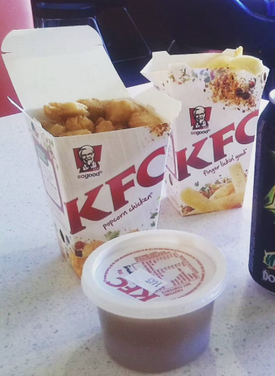 RhysKMorrison's tweet photo. @reedyjohn i'm going to win you a sweet bucket of KFC! #theHCG https://t.co/K4K2BiA8RV
