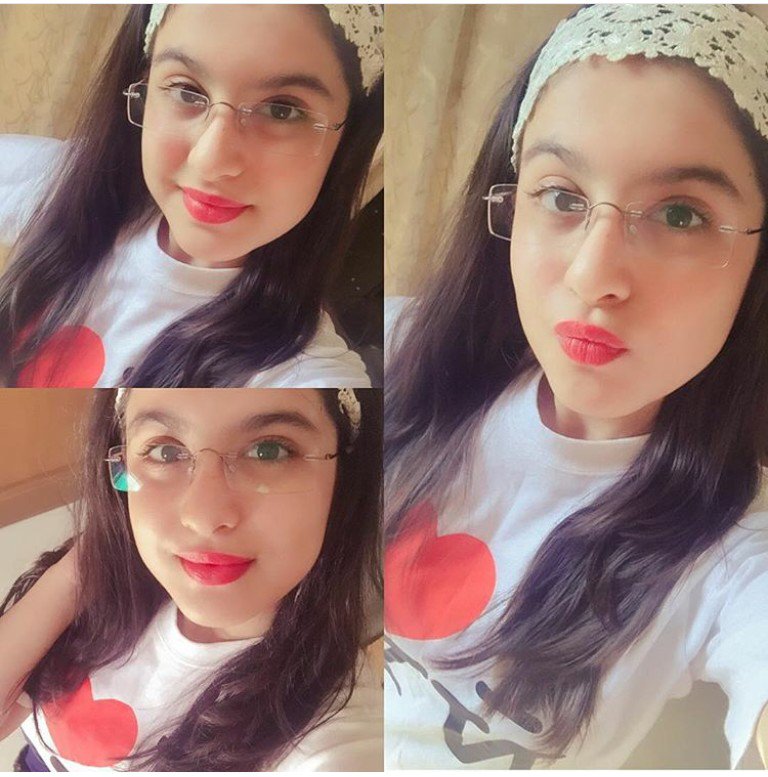 TunishaSharma2's tweet photo. @_TUNISHA_SHARMA  looking pretty https://t.co/KyehIfpli5