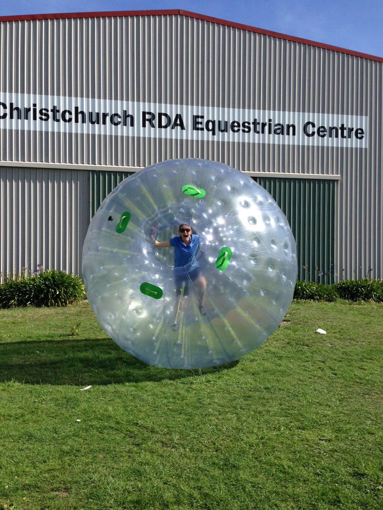 too_bexcellent's tweet photo. @GirlGuidingNZ So many fun activities at #cbee16! https://t.co/ylL0RUcAX0