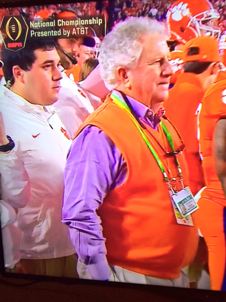 ChrisHrabe_'s tweet photo. Found Clemson's secret weapon, swaggin it up on the sideline. #BoosterCity #10pmCroakies https://t.co/j0zVEy7BTM