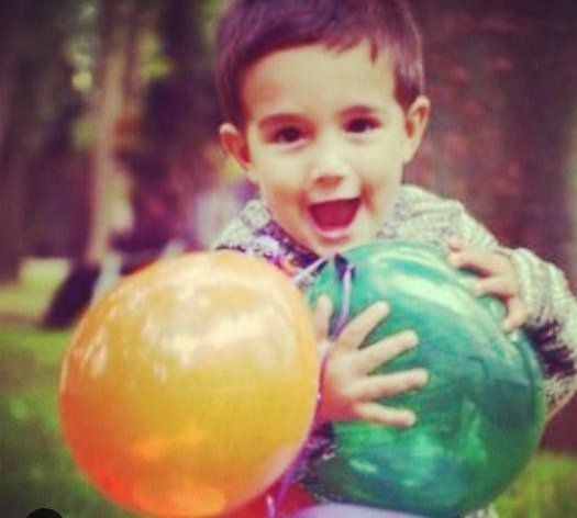 mon_u22's tweet image. Quiero desearle son todo mi corazón💜 #HappyBirthdayAdrianoP 🎁🎈🎂
El baby mas hermoso y adorable #MiniKing te adoro👑😍💞
