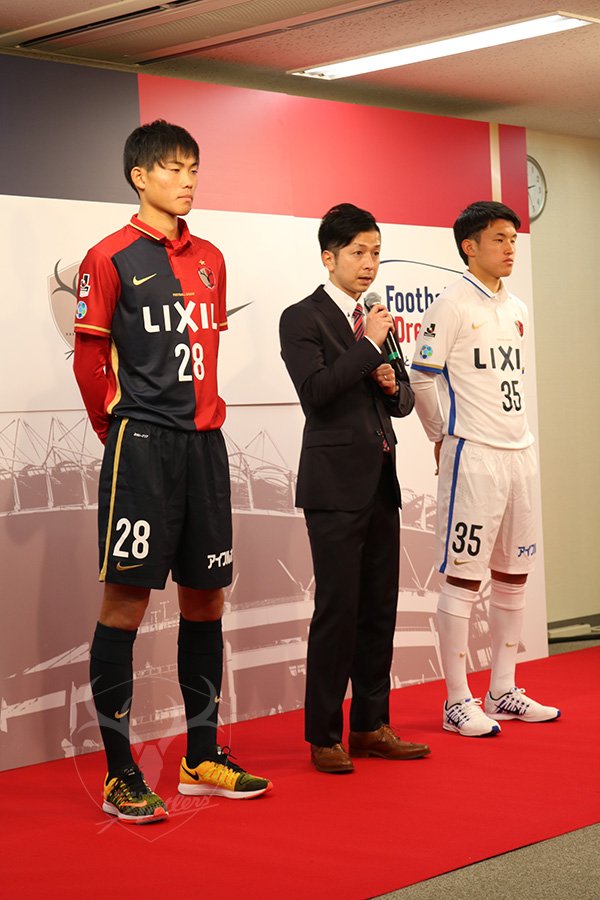 鹿島アントラーズ 新体制 Kashima Antlers 16新ユニフォームのプレゼンテーションです T Co 9x4htntetw T Co Jvob34h0i5 Twitter