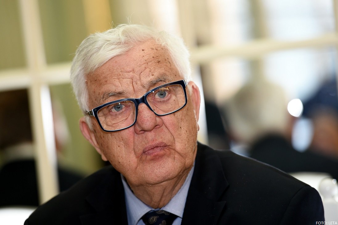 Раймонд паулс. Раймонд паулс внучка. О́яр-ра́ймонд волдема́рович па́улс. Фото раймонда паулса. Сколько лет раймонду паулсу сейчас.