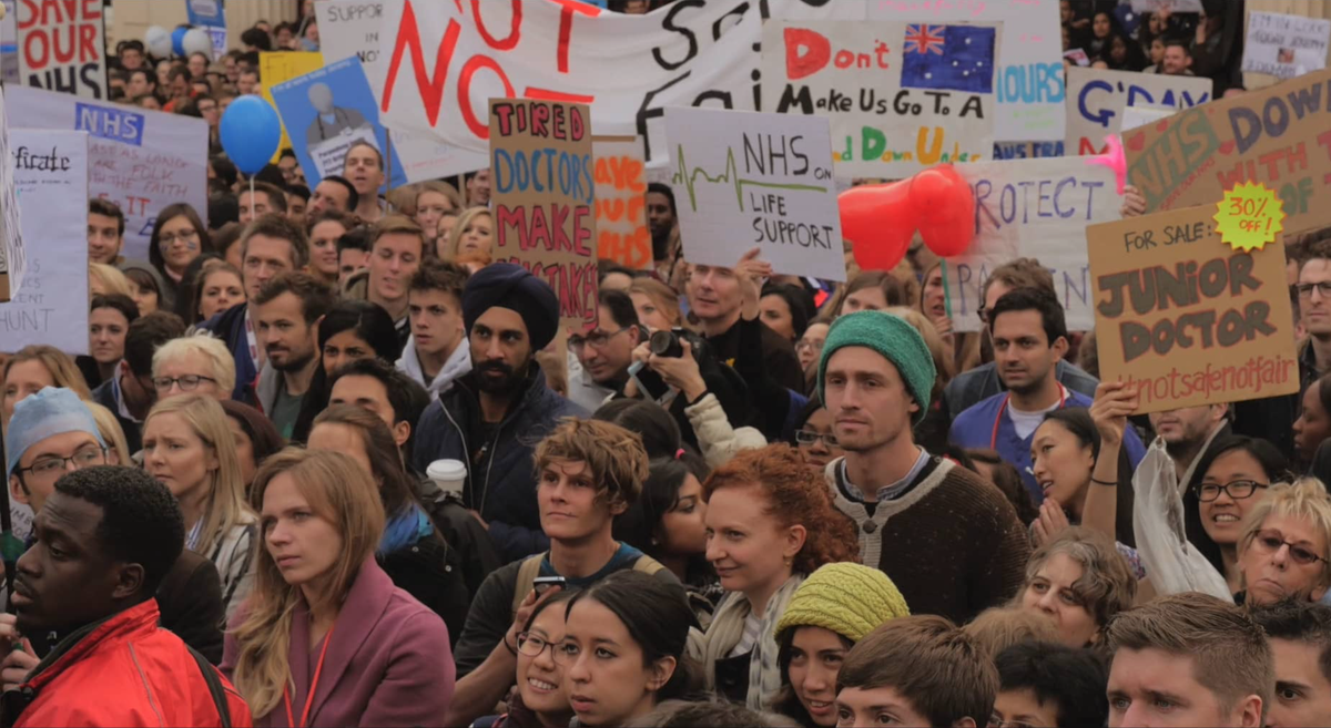 ASpicerFilms's tweet photo. Thoughts from Doctors:
https://t.co/XFtChJpFqq

#JuniorDoctorsStrike https://t.co/zKuVfKl6O9