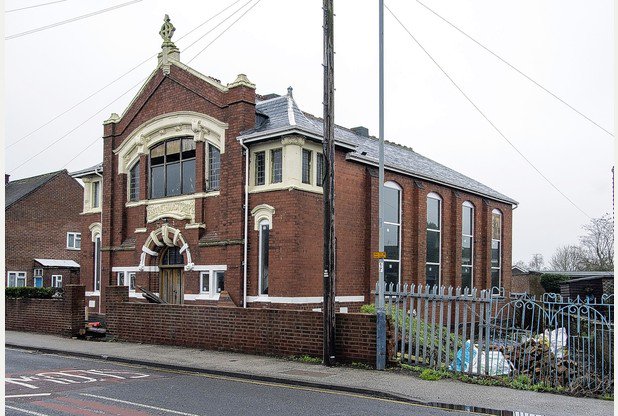 NuneatonNews's tweet image. Brand new #Nuneaton #dance studio should be open in the summer bit.ly/1l2sQhu @BBCCovWarks